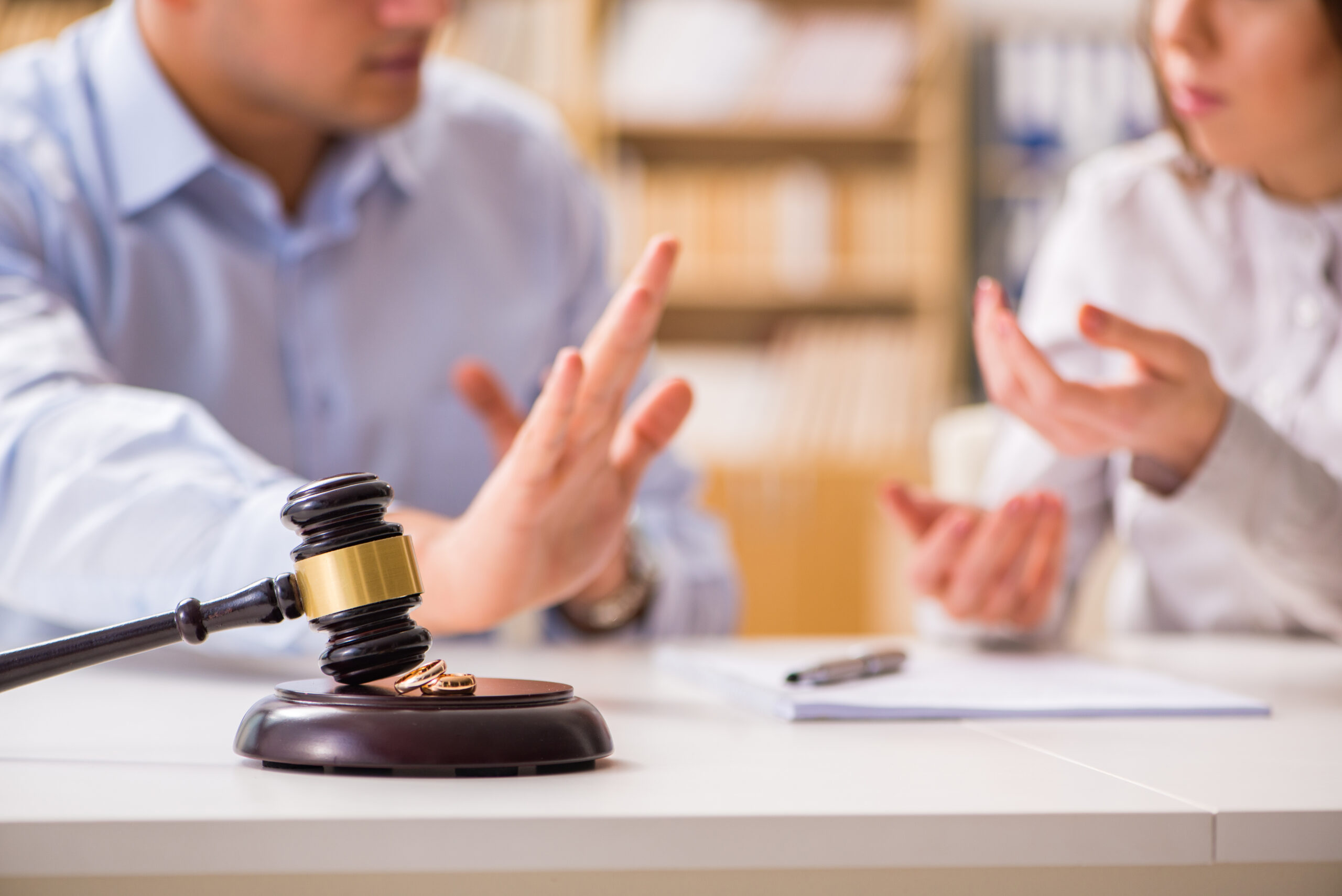 The best divorce lawyer can help you with all types of cases.